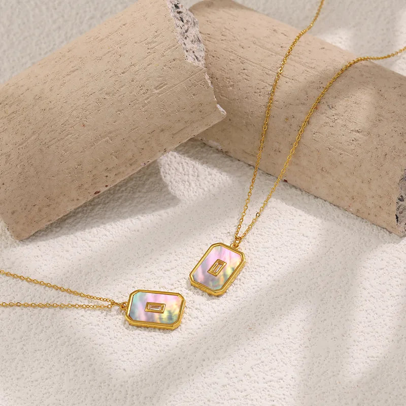 Golden Titanium Steel Square Shell Pendant Necklace Fashionable Clavicle Chain Retro Ins Style Women's Jewelry