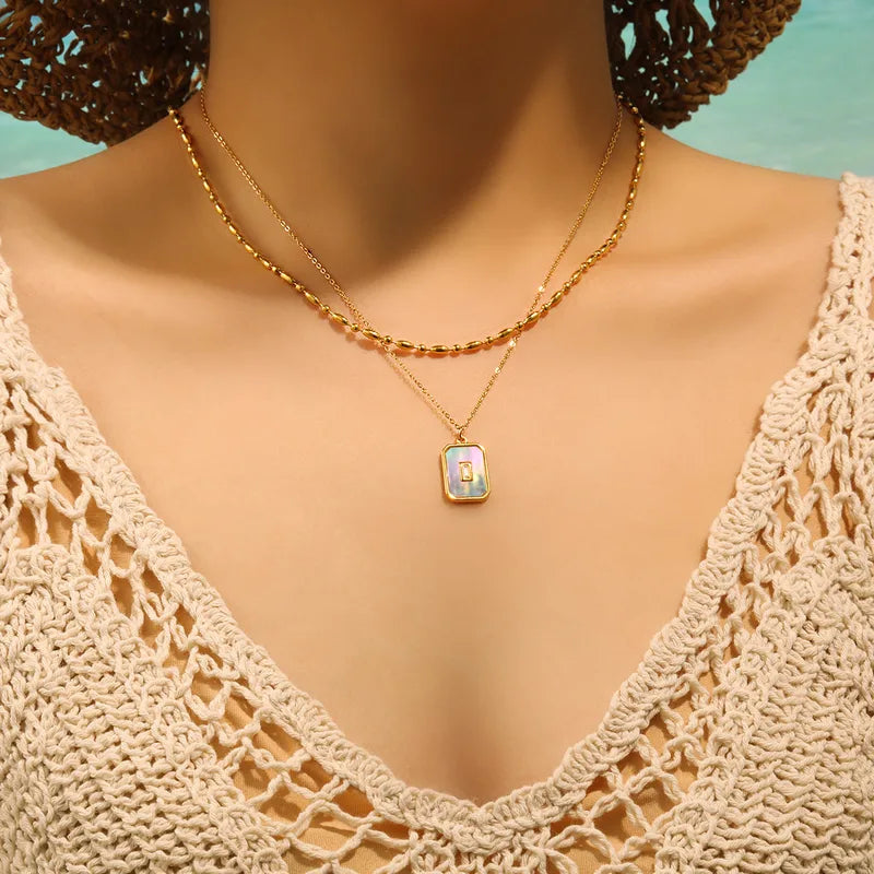 Golden Titanium Steel Square Shell Pendant Necklace Fashionable Clavicle Chain Retro Ins Style Women's Jewelry