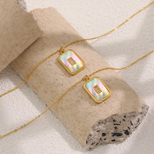 Golden Titanium Steel Square Shell Pendant Necklace Fashionable Clavicle Chain Retro Ins Style Women's Jewelry