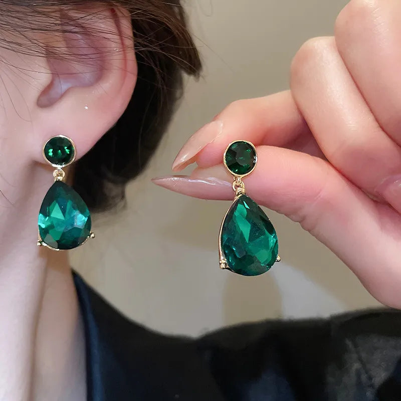Green Zircon Flower Geometric Earrings Versatile Luxury Sensation French Vintage Style Four-sided Oval Shaped Women's Jewelry