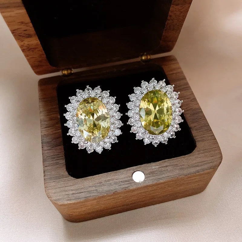 Green Zircon Flower Geometric Earrings Versatile Luxury Sensation French Vintage Style Four-sided Oval Shaped Women's Jewelry