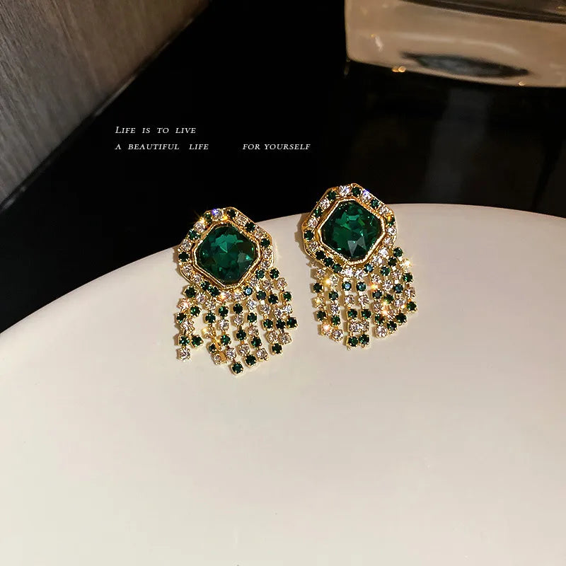 Green Zircon Flower Geometric Earrings Versatile Luxury Sensation French Vintage Style Four-sided Oval Shaped Women's Jewelry