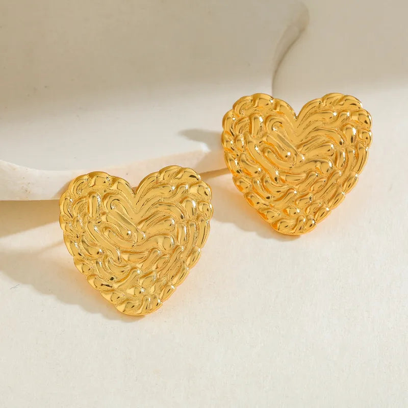 Heart-shaped Water-plated 304 Stainless Steel Non-inlaid Material Hammered Earrings For Women Vintage Style Casual Daily Date Holiday Weekend Indoor 1 Pair Gold
