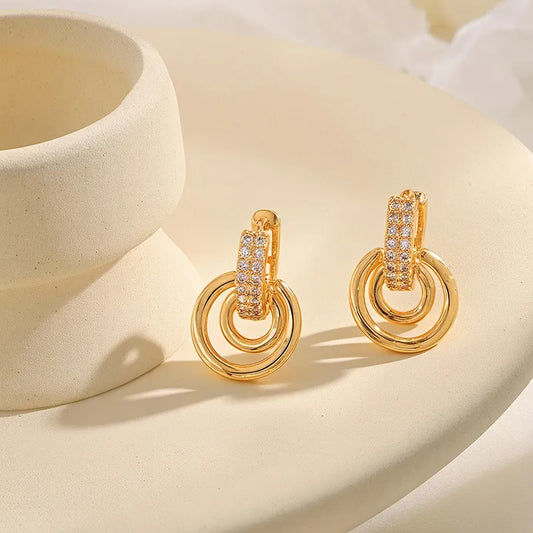 Hot Selling Niche Personality Temperament Earrings Ear Hoops Copper Plated 18K Gold Micro Inlaid Zircon Star Pearl Double Layer Geometric Personality Stud Earrings Jewelry