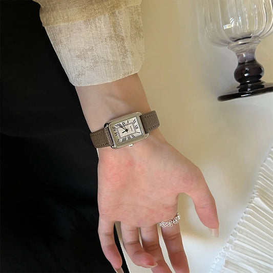 IEKE Minimalist Luxury Square Dial Leather Belt Women's Watch Casual Fashion Quartz Watch Elegant White Display Student Watch