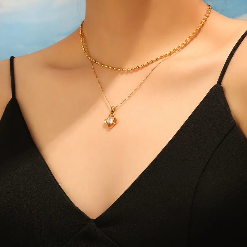 Ins Style Titanium Steel Necklace With Engraved Four Leaf Clover And Zirconia Pendant New Fashion Geometric Pattern Gold Plated