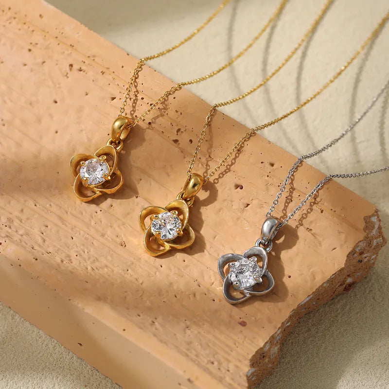 Ins Style Titanium Steel Necklace With Engraved Four Leaf Clover And Zirconia Pendant New Fashion Geometric Pattern Gold Plated