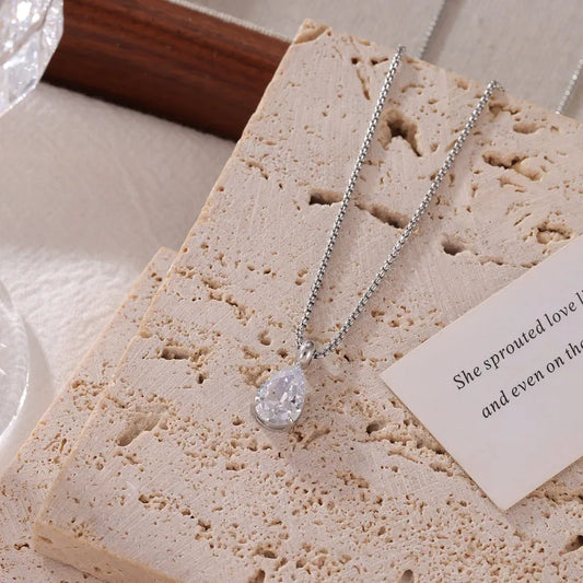 Ion Plating (IP) 16K Gold Real Gold Plated Water Droplets 304 Stainless Steel Vintage Style Shiny Waterproof Non Tarnish 304 Stainless Steel Pendant Necklace