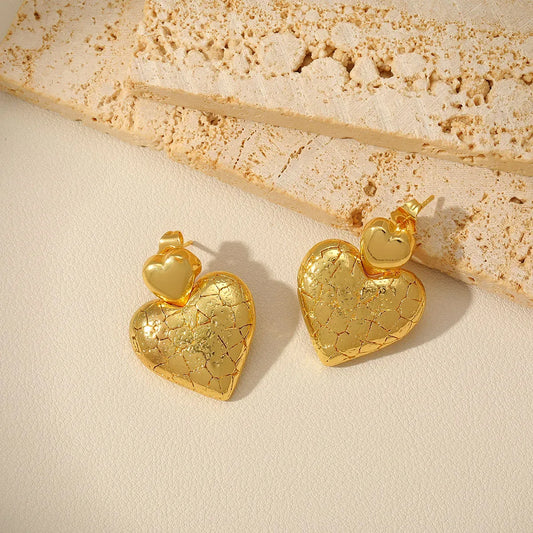 Irregular Copper Plated Star Heart Shaped Earrings Fashionable Unisex Gold Tone Stud Earring For Women Simple Style Jewelry