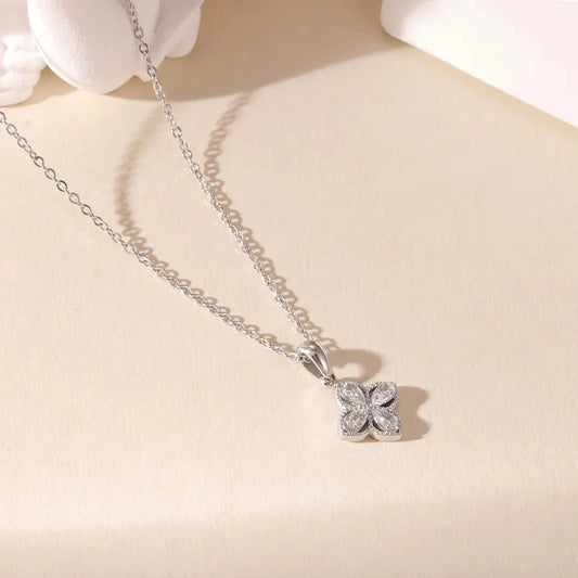 Lucky Four Leaf Clover Necklace Rotatable Design Zircon Flower Versatile Jewelry Popular Same As Model Titanium Steel Lobster Clasp