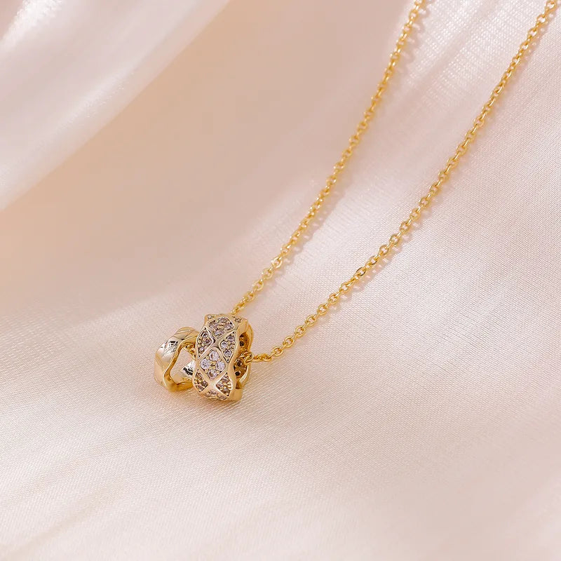 Luxurious Geometric Titanium Steel Necklace Women's Sweater Chain Zircon Pendant Minimalist Design Sensation Office Date Holiday