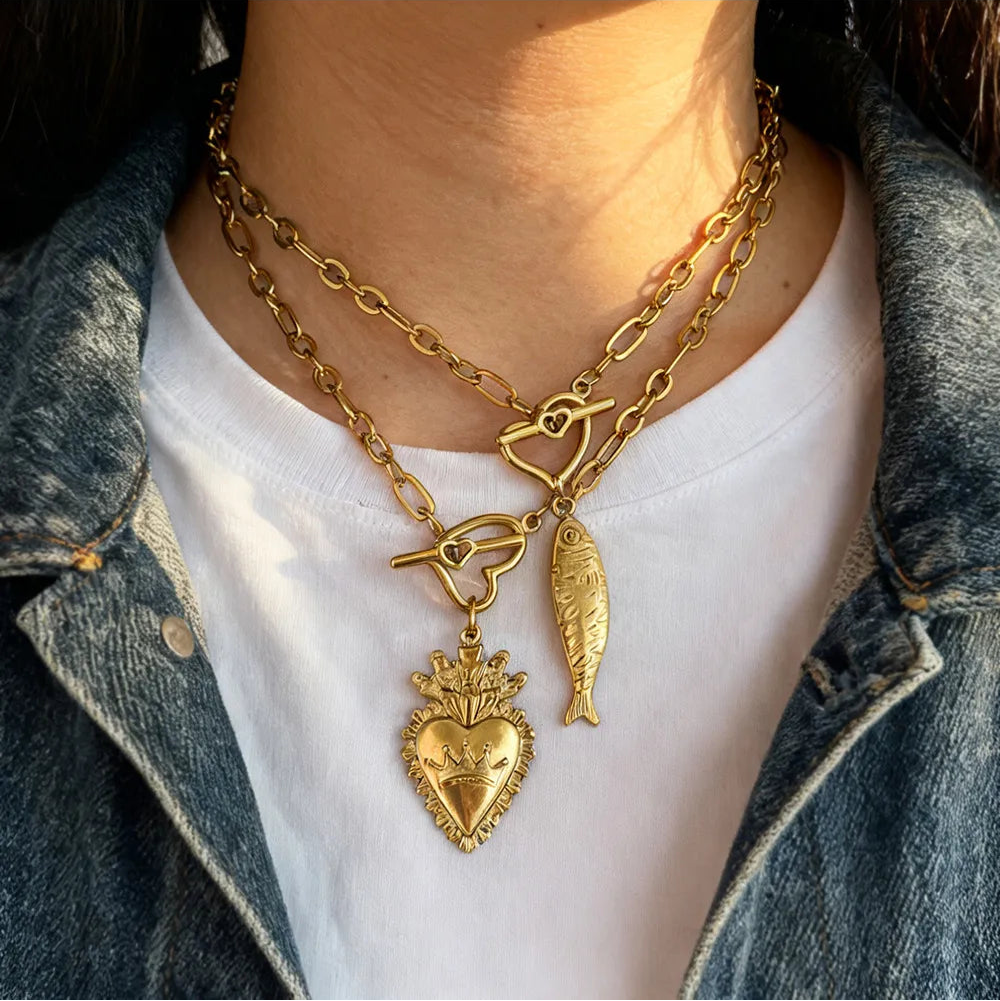 Luxurious Titanium Steel Fish Bone OT Buckle Heart Shaped Necklace For Women Fashionable Versatile Light Weight Pendant Necklace