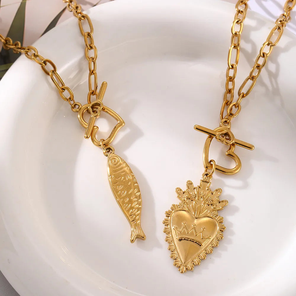 Luxurious Titanium Steel Fish Bone OT Buckle Heart Shaped Necklace For Women Fashionable Versatile Light Weight Pendant Necklace