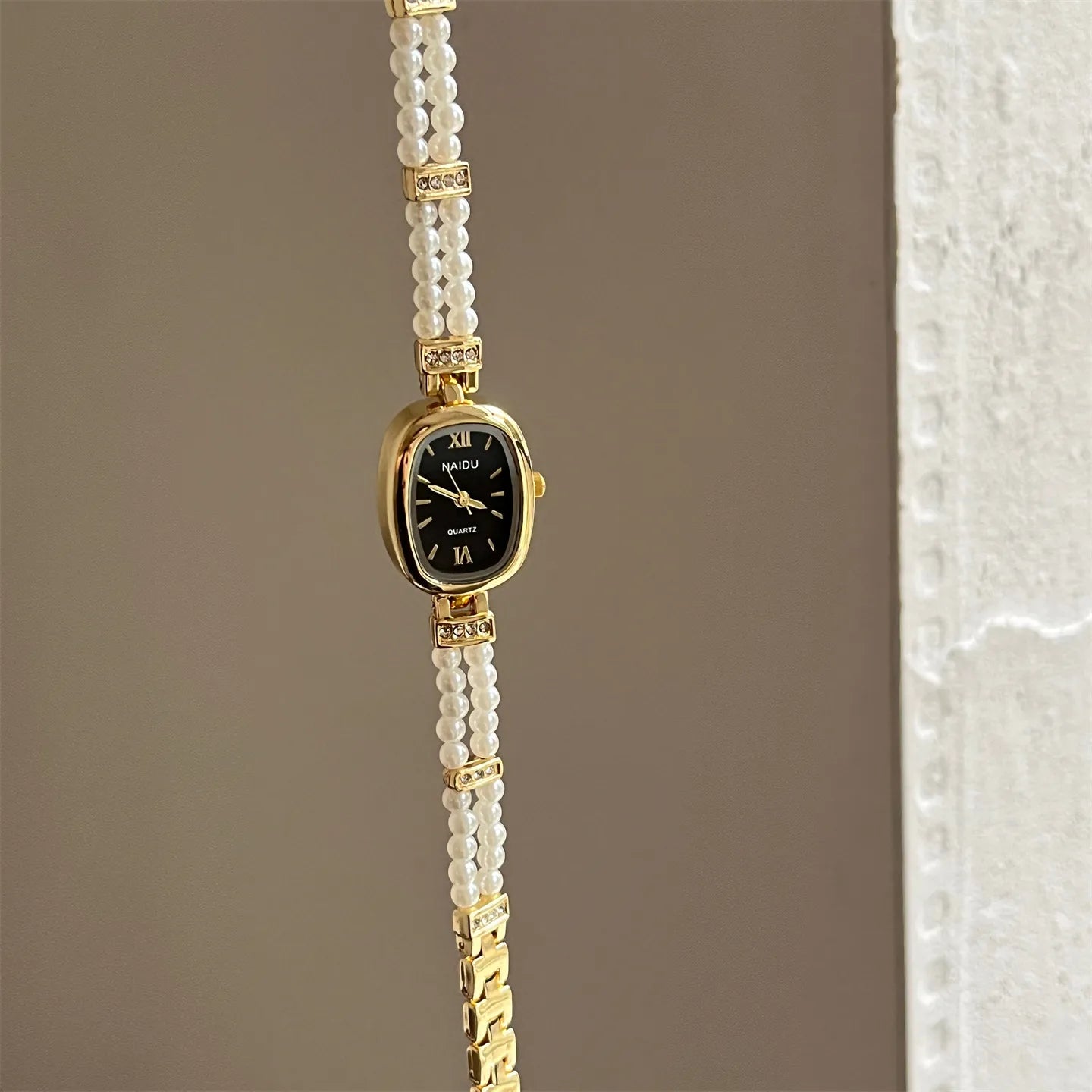 NAIDU New Pearl Women's Watch Elegant Quartz Simple Fashion Oval Dial Jewelry Clasp Female Model For Live Broadcast On TikTok