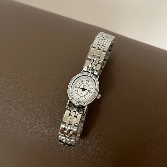 NAIDU Vintage Oval Quartz Watch Women's Diamond Embedded Stylish Retro Fashion Hand-Wound Wristwatch Elegant Timepiece