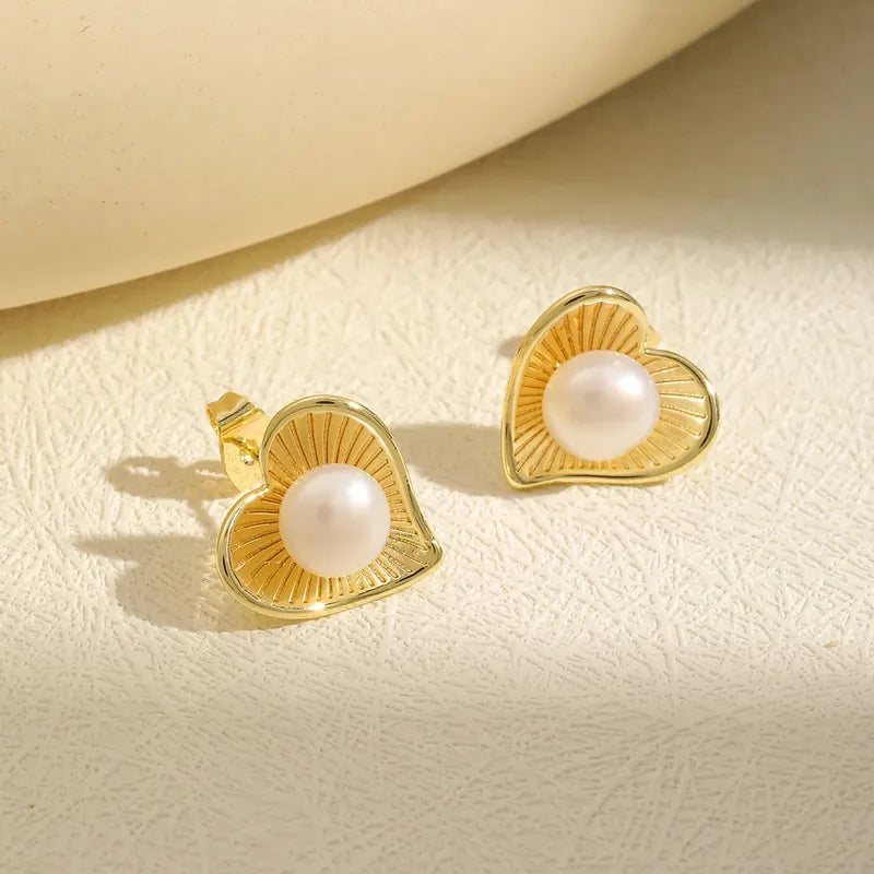 Natural Pearl Embedded Heart Shaped Earrings Copper Plated 18K Gold Women's Fashion Jewelry Casual Romantic Commute