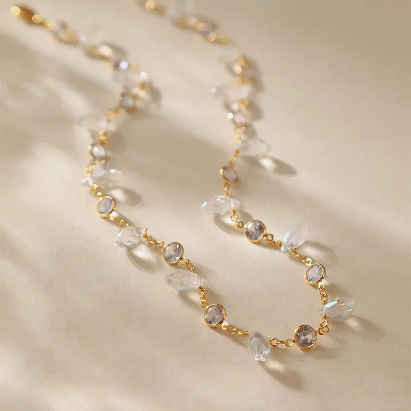 New Elegant Crystal Necklace With Zircon Inlay Gold Plated Geometric Pattern Women's Fashion Jewelry Luxury Clavicle Chain