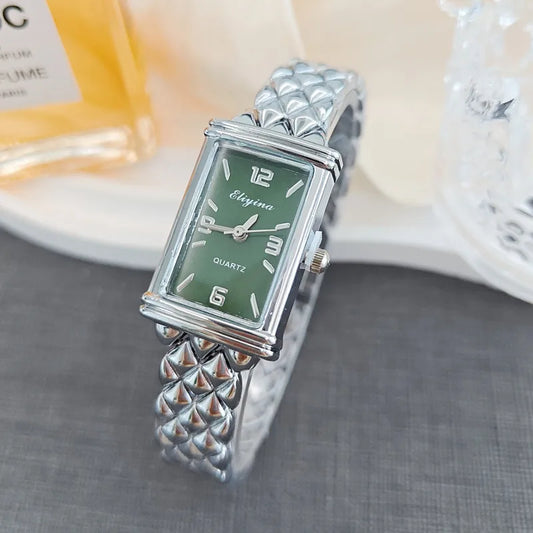New Fashionable Ladies Quartz Watch Rectangle Design Bracelet Style High Aesthetic Value Alloy Strap Pointer Display Single Fold Clasp