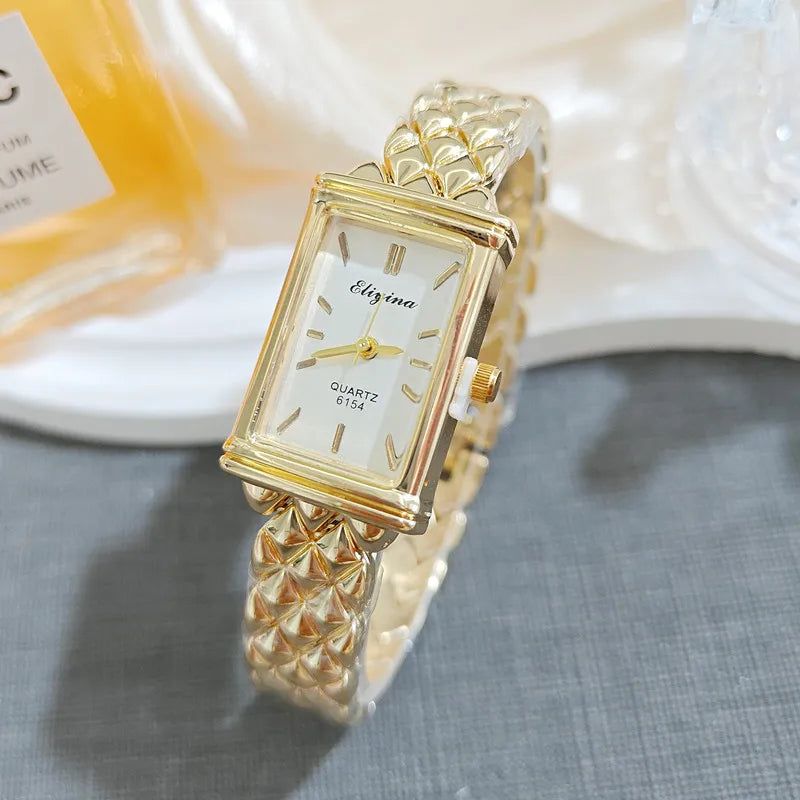 New Fashionable Ladies Quartz Watch Rectangle Design Bracelet Style High Aesthetic Value Alloy Strap Pointer Display Single Fold Clasp