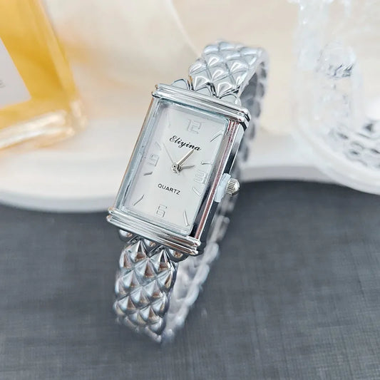 New Fashionable Ladies Quartz Watch Rectangle Design Bracelet Style High Aesthetic Value Alloy Strap Pointer Display Single Fold Clasp