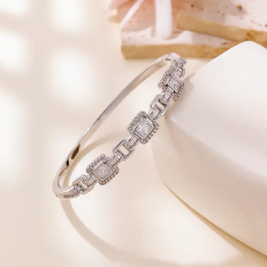 New Hot-Selling Copper KC Gold Plated Zircon Snake-Shaped Bracelet For Women Fashionable Light Luxury Women's Bracelet Wholesale