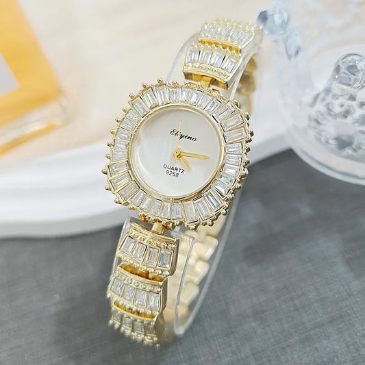 New Luxury Fashion Ladies Quartz Watch Zircon Embedded Diamond High Aesthetic Value Alloy Bracelet Women's Watch Pointer Display