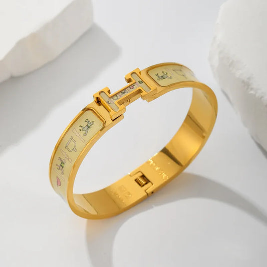 PVD Coated Real Gold Plated 18K Gold Animal Oval Titanium Steel Luxurious Simple Style Shiny Waterproof Non Tarnish Titanium Steel Bangle