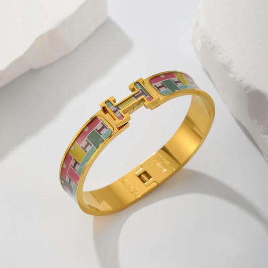 PVD Coated Real Gold Plated 18K Gold Animal Oval Titanium Steel Luxurious Simple Style Shiny Waterproof Non Tarnish Titanium Steel Bangle