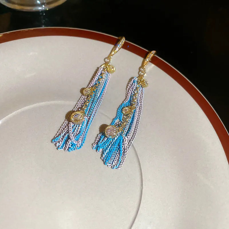 Retro Fringed Earrings With Zircon Chain Fashionable Personality Jewelry Design For Office And Parties