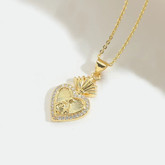 Retro Luxury Strawberry Shape Zircon Heart Pendant Necklace Elegant Simple Atmosphere Women's Copper Material Lobster Clasp