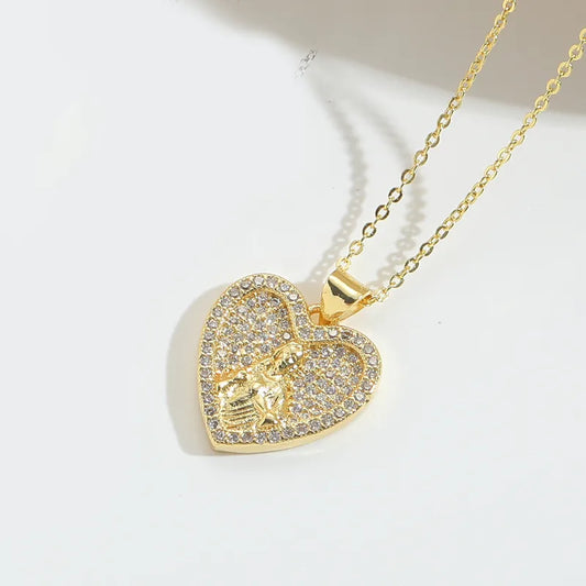 Retro Luxury Strawberry Shape Zircon Heart Pendant Necklace Elegant Simple Atmosphere Women's Copper Material Lobster Clasp