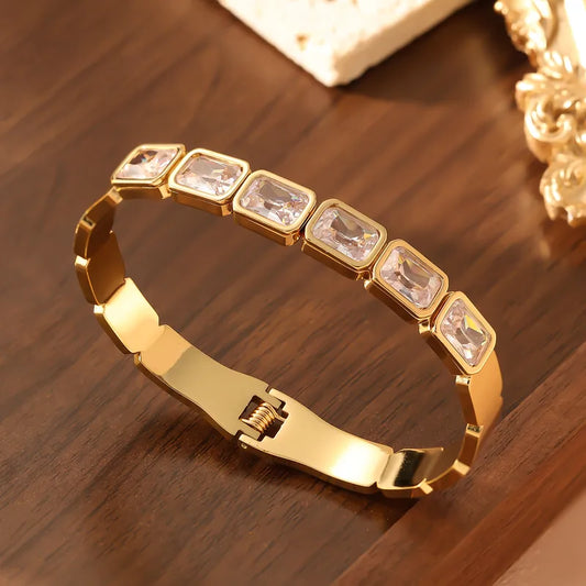 Retro Plated Titanium Steel 18K Gold Square Color Diamond Women's Buckle Design Stainless Steel Bracelet Fashion Jewelry