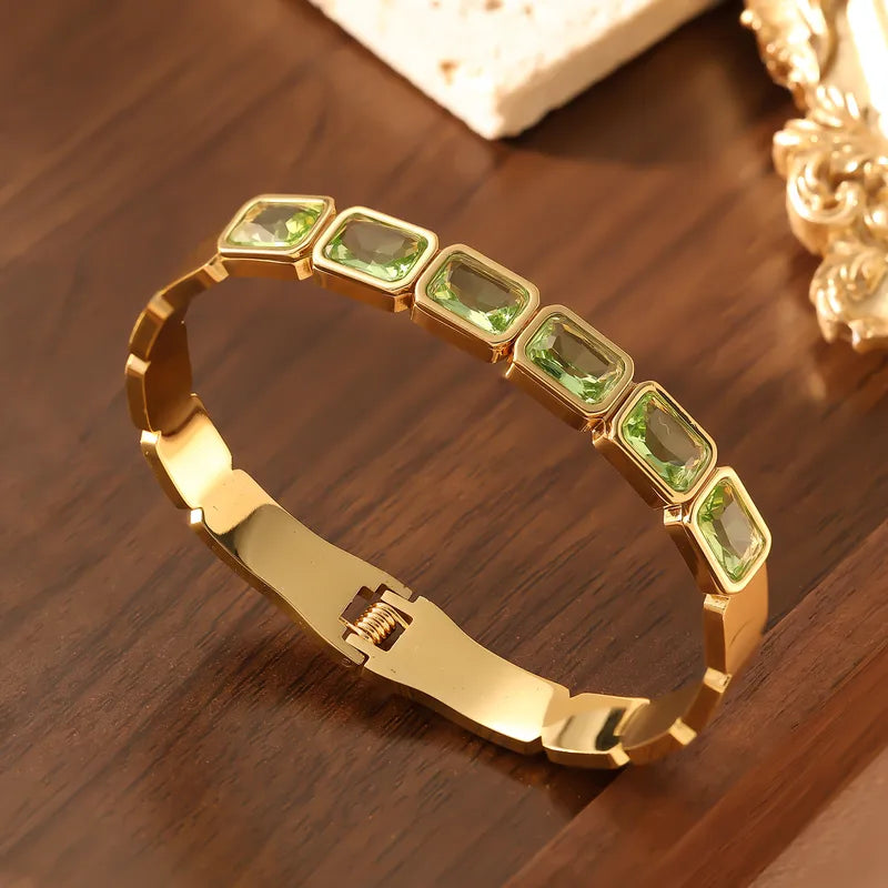 Retro Plated Titanium Steel 18K Gold Square Color Diamond Women's Buckle Design Stainless Steel Bracelet Fashion Jewelry