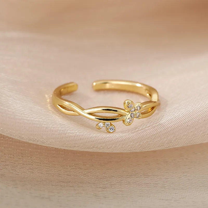 Romantic Butterfly Ring For Women Gold Shiny Zircon Embedded Bee Pattern Party Wedding Engagement Gift Elegant Cute Simple Style