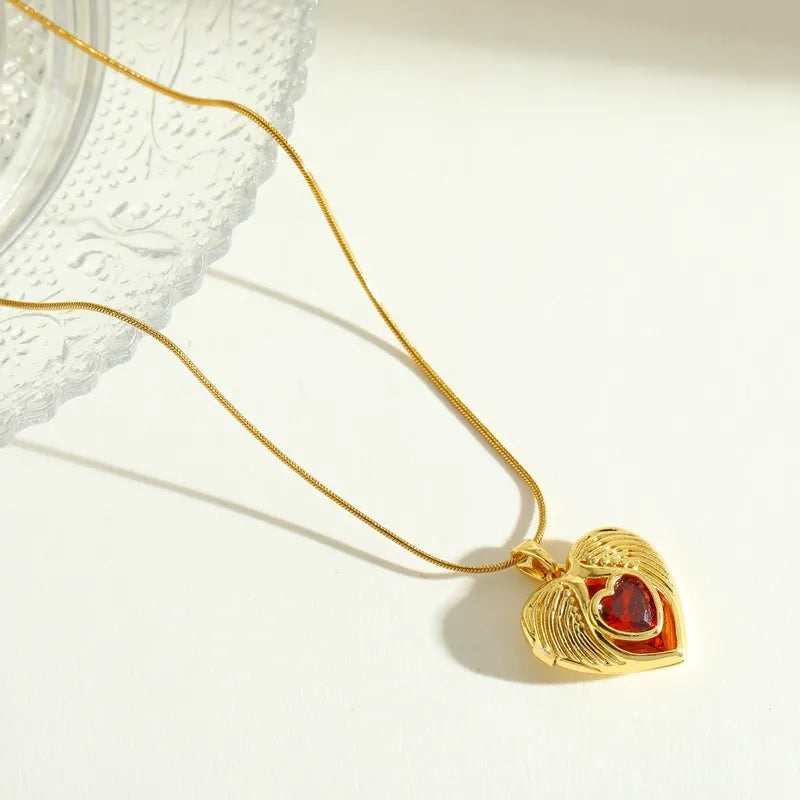 Romantic Luxury 18K Gold Plated Stainless Steel Zircon Heart Pendant Necklace Casual Elegant Cute Simple Design Lobster Clasp