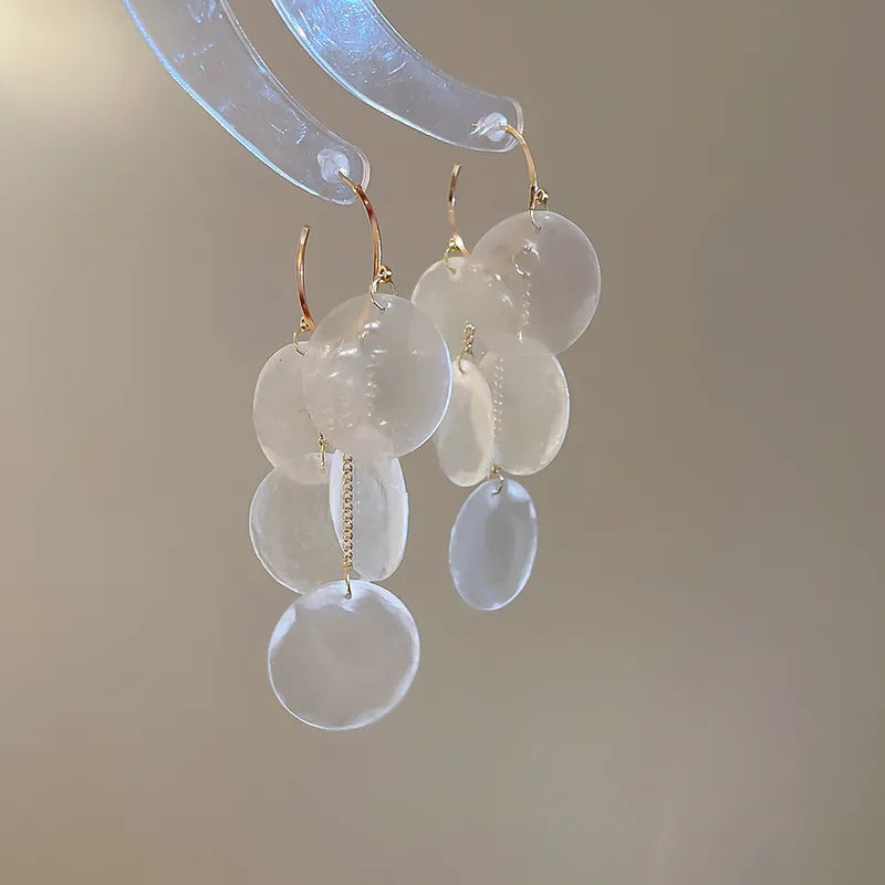 Silver Needle Geometric Round Shell Tassel C-Shape Earrings Beach Vacation Style Fashionable Ear Jewelry Design Unique