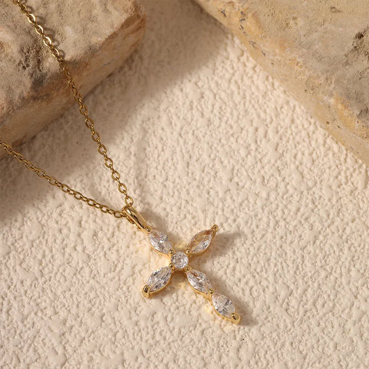 Stainless Steel Cross Necklace With Micro-Set Zircon Copper Inlay 40+5cm Adjustable Chain Fashion Jewelry Accessory