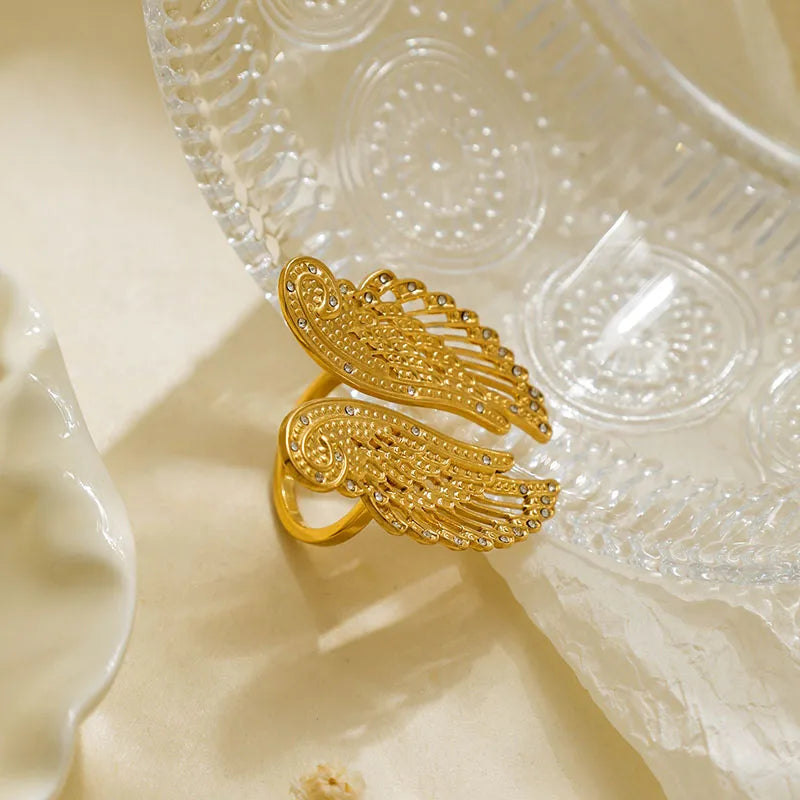 Stainless Steel Electroplated Wing Ring With Diamond Points Unisex Casual Modern Style Jewelry Accessory For All Seasons