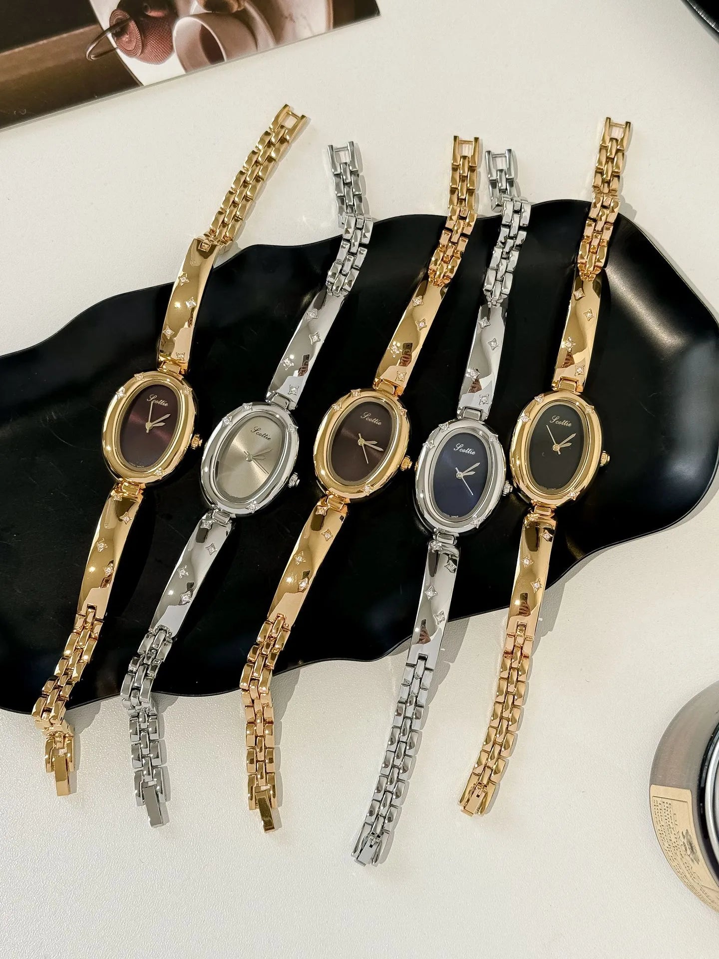 Stylish Quartz Women's Watch With Oval Bath Bracelet Simple Luxury Gold Handbag Poetic Gaudi Elegant Timepiece For Ladies