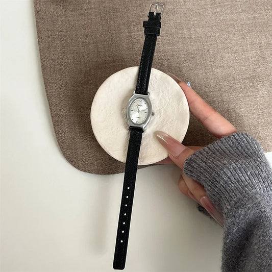Sunlifex Small Dial Oval Shape Quartz Watch For Women Vintage Style Fashionable Compact Size Women's Watch Ultra-Fiber Strap