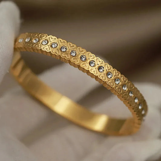 Titanium Steel Heart Shaped Buckle Bracelet Women's Personality Wave Pattern Vacuum Plating Gold Zircon Induction Fitting Hand Chain