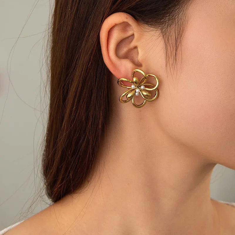 Titanium Steel Rose Gold Earrings For Women Hollow Floral Design Stainless Steel Titanium Metal Earrings Accessories