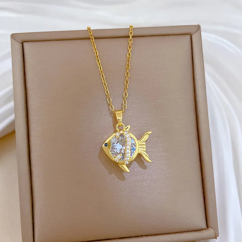 Titanium Steel Zirconia Stone Luxury Full Diamond Necklace Women's Versatile Clavicle Chain Elegant Classic Style Pendant Necklace