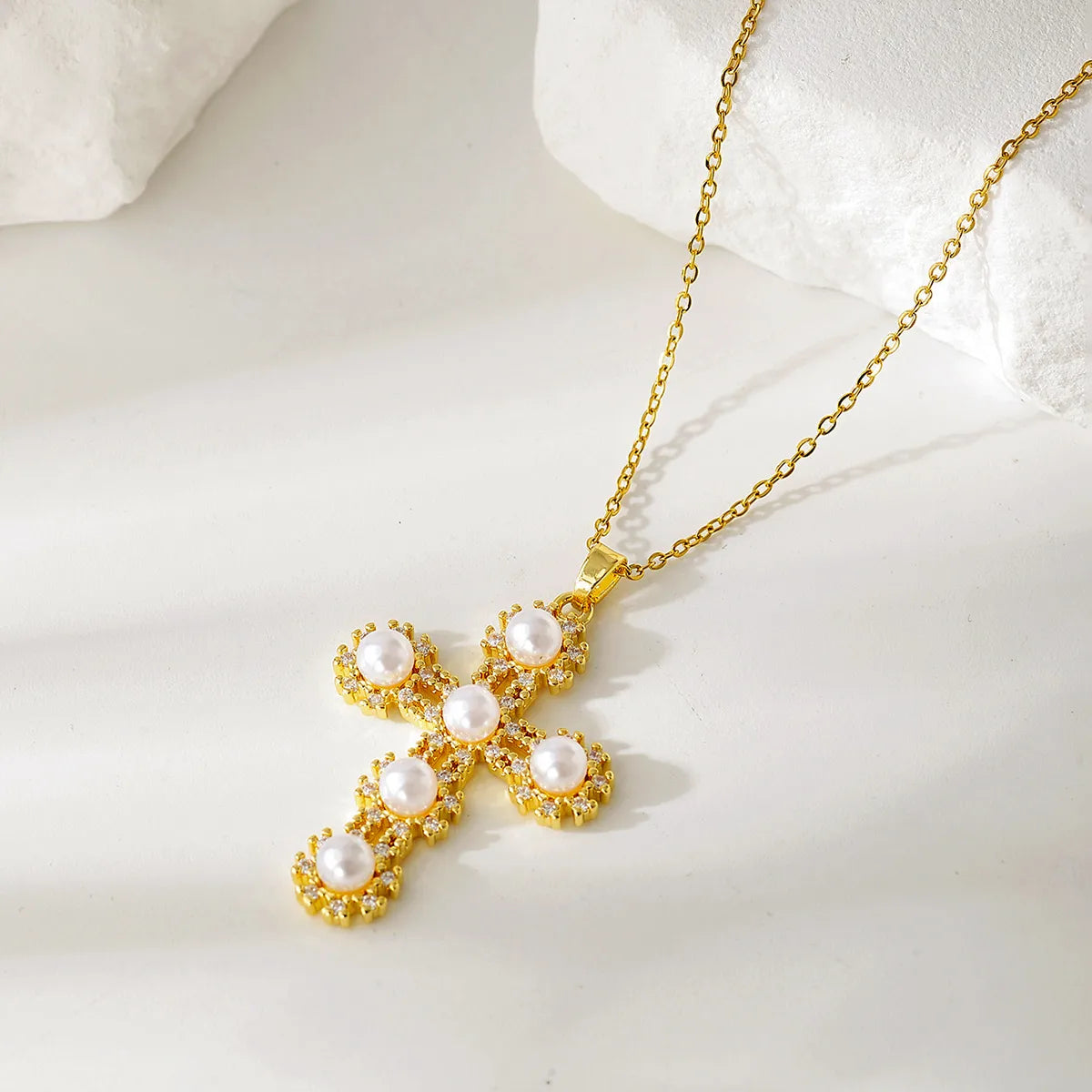 Trendy Geometric Diamond Embedded Necklace Luxury Fashion Women's Cross Pendant Clavicle Chain Copper Material Gold Plated