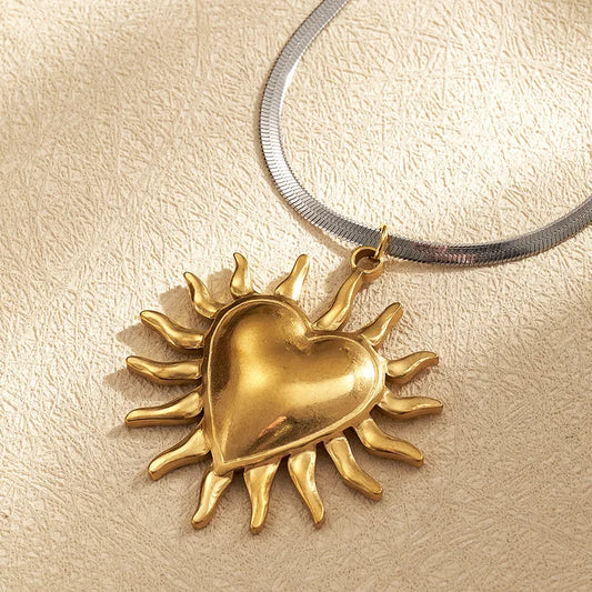 Vintage Exaggerated 18K Gold Plated 304 Stainless Steel Vacuum Electroplated Heart Sun Mixed Color Pendant Necklace