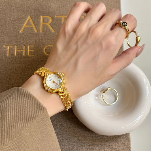 Vintage Gold Quartz Watch For Women Compact Elegant Stylish Alloy Bracelet Luxury Miniature Precision High-End Sensation