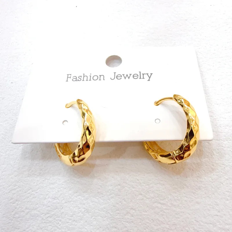 Water Plated Hollow Diamond Grid Circle Earrings Fashionable Polished Surface Daily Wear Copper Material Women's Jewelry