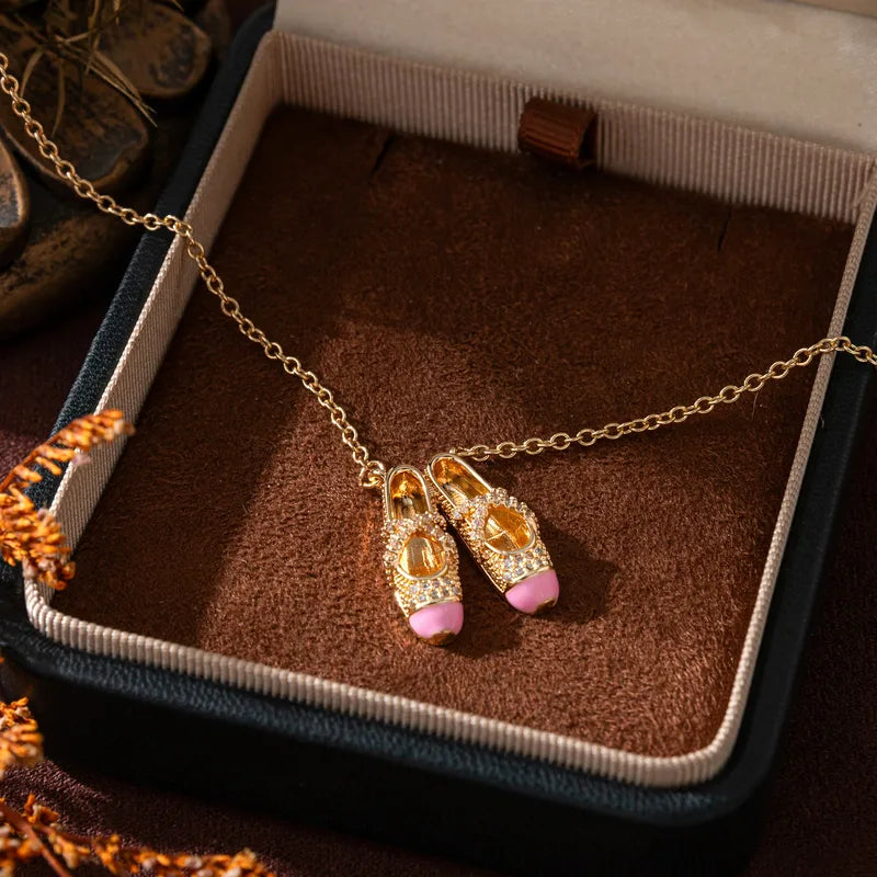 Wholesale Jewelry Modern Style Ballet Shoes Copper Zircon Gold Plated Cable Chain Pendant Necklace